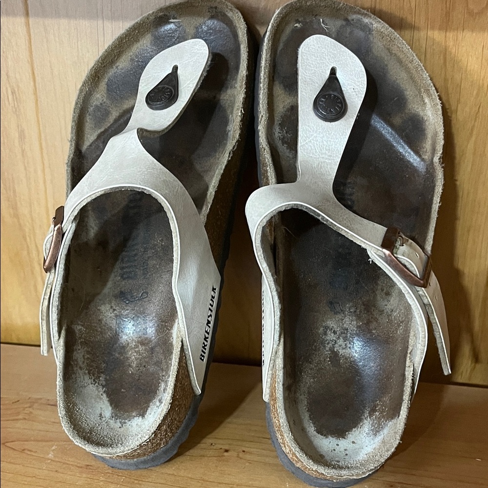 Birkenstock White Thong Sandals with Buckle size 37